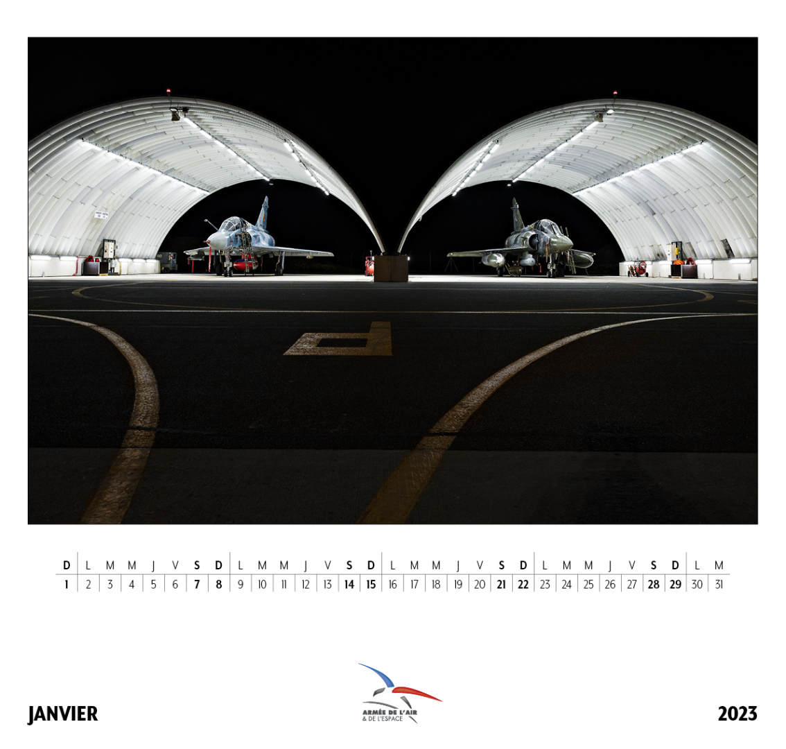 Page du mois de janvier du calendrier 2023 de l'armée de l'Air et de de l'Espace