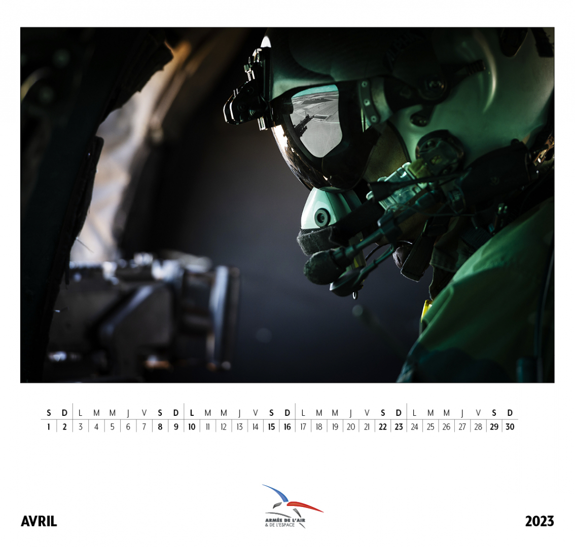Page du mois d'avril du calendrier 2023 de l'armée de l'Air et de de l'Espace