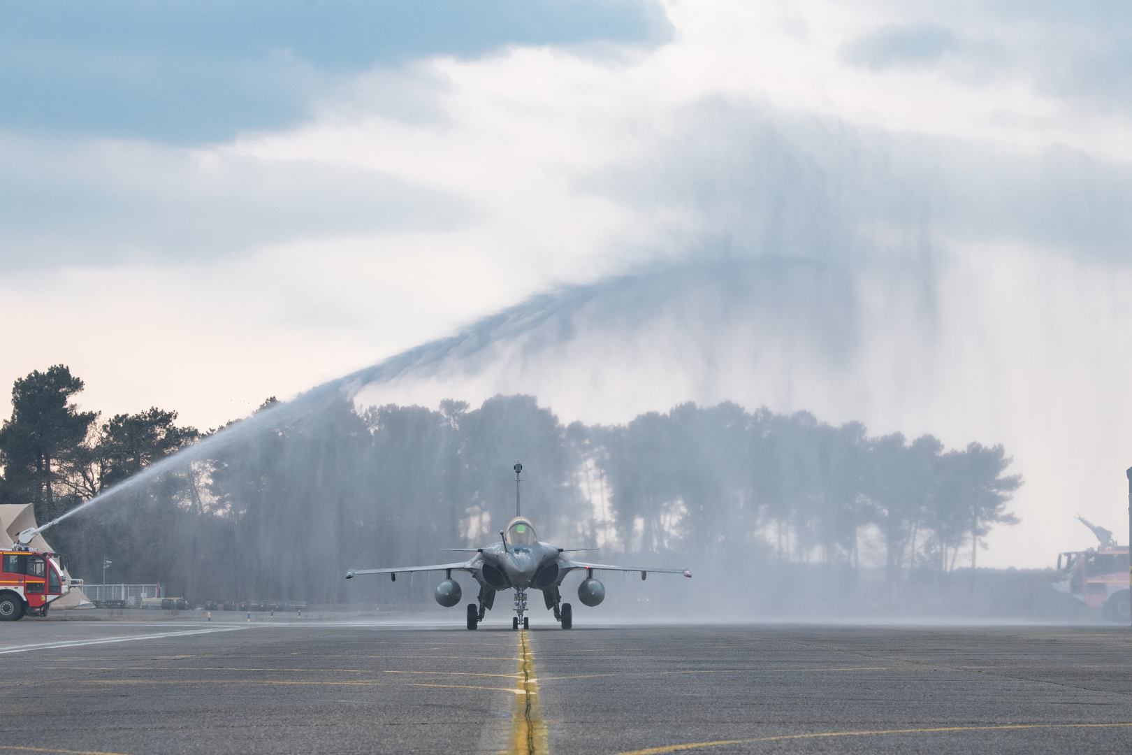 The Rafale F4 was christened by the air firefighters at the 118 air base of Mont-de-Marsan