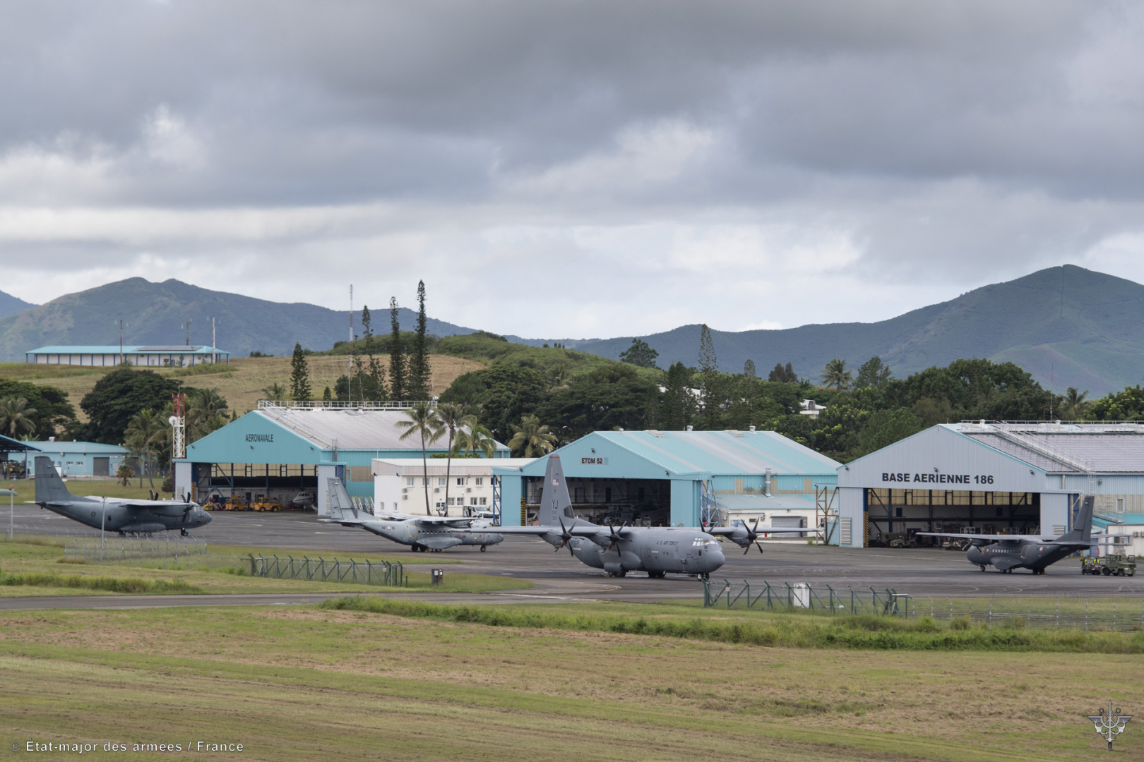 Des avions de transport des armées partenaires lors de l'exercice "Croix du Sud 2023"