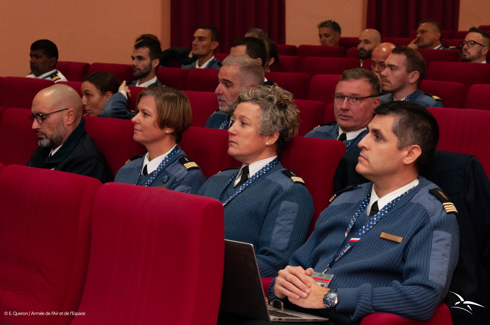 Les présidents des officiers de l’armée de l’Air et de l’Espace lors de la conférence. 