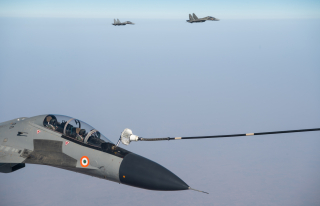 Les aéronefs indiens s'entraînent au ravitaillement en vol