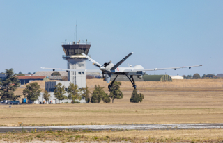 Le drone reaper au décollage depuis la base aérienne