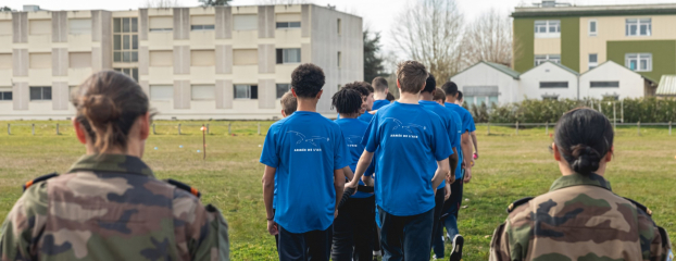 Les lycéens de la classe de Défense sur la BA 106 de Bordeaux-Mérignac à l'occasion de la journée sport-armées-jeunesse