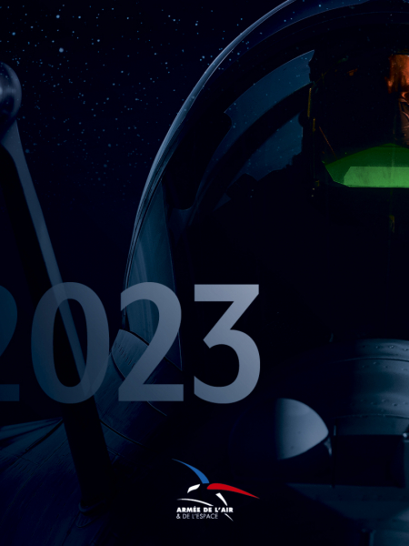 Page de couverture du calendrier 2023 de l'armée de l'Air et de l'Espace
