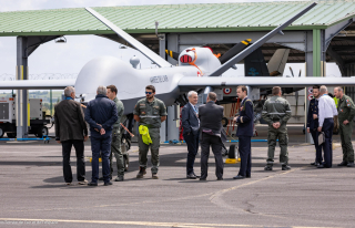 Le drone Reaper sur la BA 709 à l'occasion des 80 ans de l'escadron de reconnaissance 2/33 "Savoie"