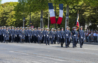 14 Juillet : l’École de l’air et de l’espace sur les Champs-Élysées