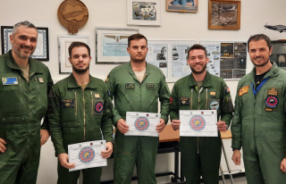 Les stagiaires d'ETAP-I ayant obtenu leur qualification de pilote instructeur tactique